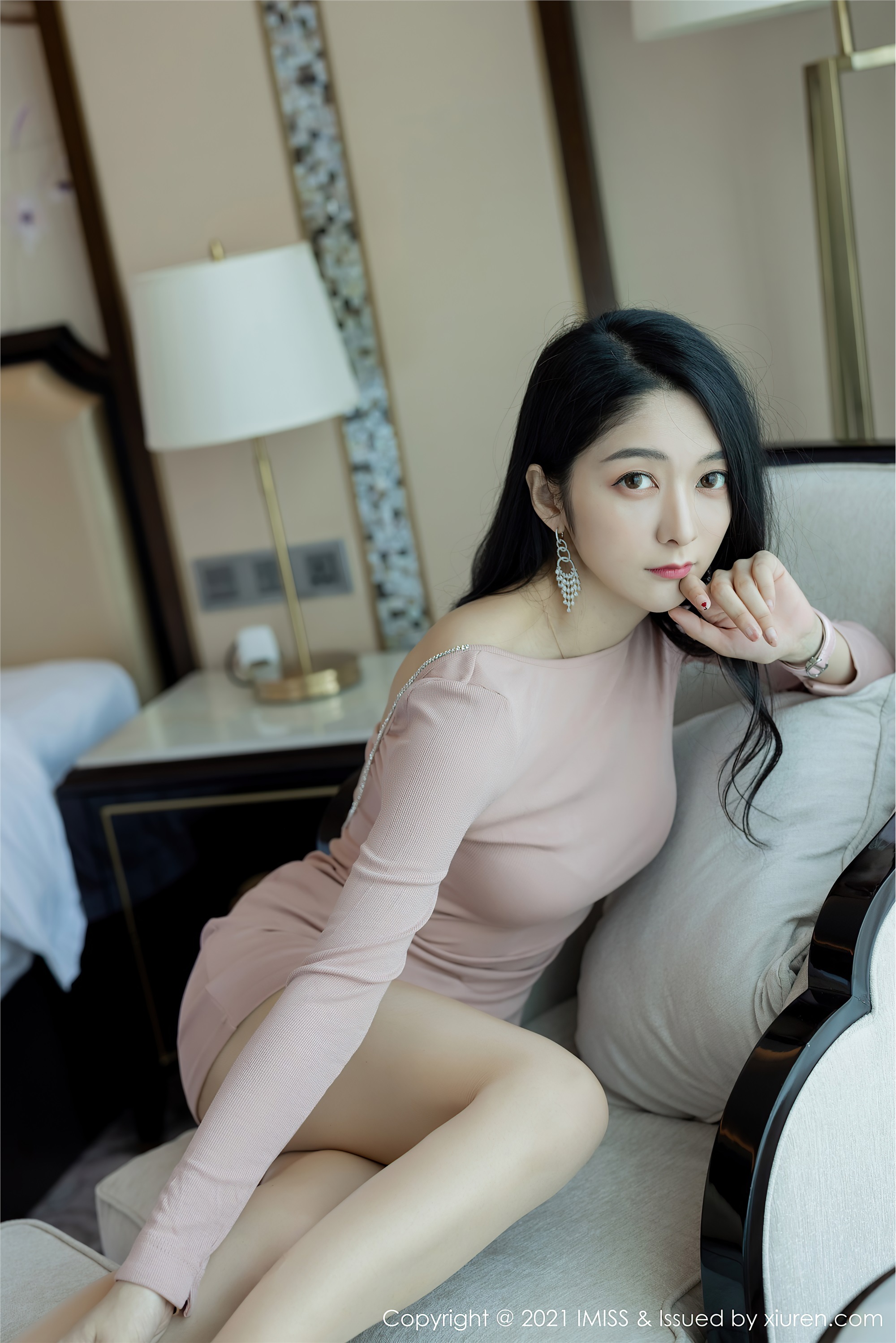 IMISS爱蜜社  2021.03.15 VOL.564 Angela小热巴 美腿 外拍